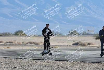 media/Dec-04-2025-Racers Edge (Thu) [[5ebc9f124d]]/1-Track Walk/